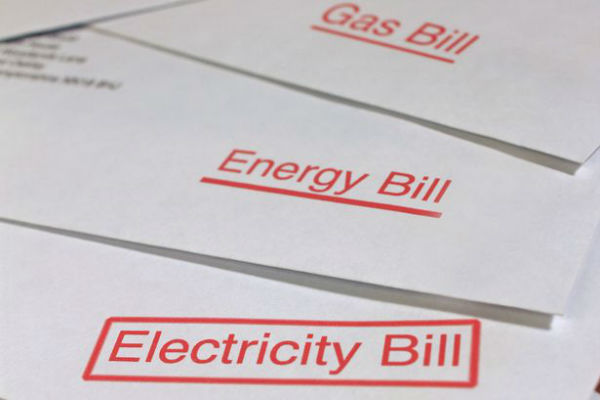 Article image for Default power price to save families hundreds