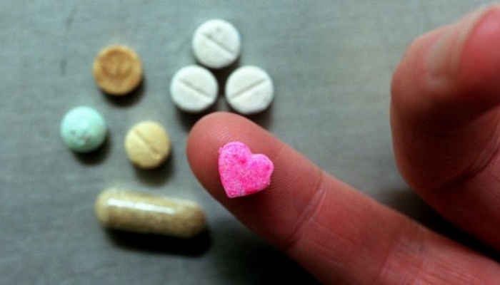 Article image for Forensic scientist explains whether pill testing could work