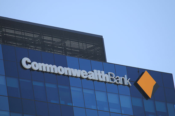 Article image for Commonwealth Bank to refund fees charged to dead clients