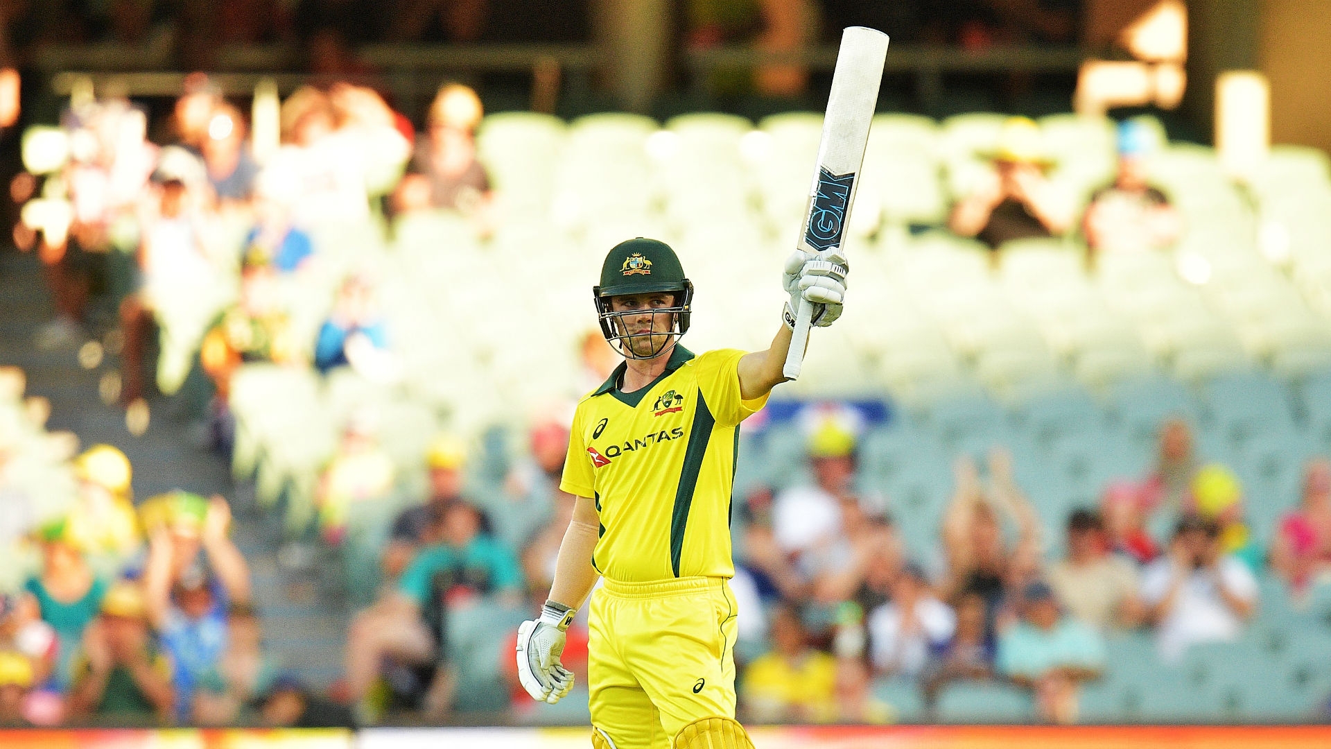 Article image for Head dominates with the bat as Australia punish woeful England start