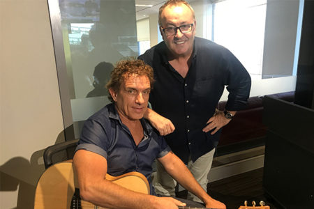 Aussie rock legend Ian Moss performs live for Chris Smith