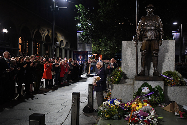 Article image for Thousands of Australians honour the bravery and sacrifice of our Anzacs