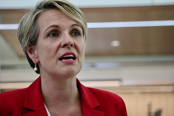 Article image for Deputy leader Tanya Plibersek makes Labor’s strongest statement on boats