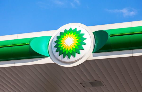 Article image for Oil giant BP backs out of $1.8 billion deal for Woolworths service stations