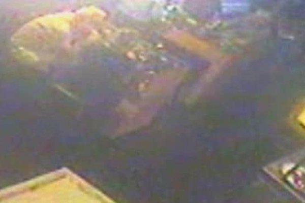 Article image for 1, 2, 3, 4 I declare a thumb war… CCTV released after thumb bitten off in bar brawl