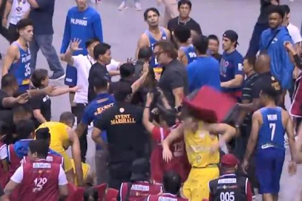 Article image for Boomers brawl: Basketball game descends into chaos in World Cup qualifier