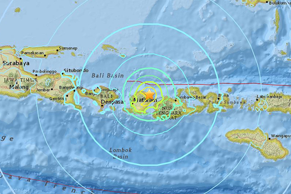 Article image for More earthquakes hit Indonesian island of Lombok