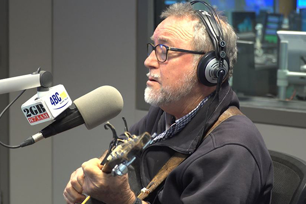 Article image for Australian music icon John Williamson performs live in studio