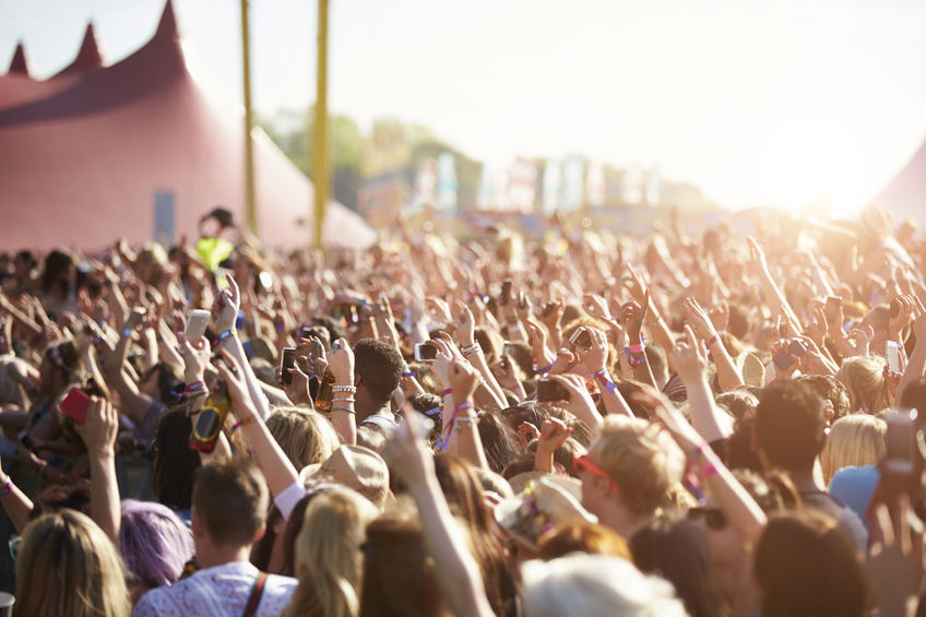Article image for Calls for pill testing ramps up, as music festival drug offences continue