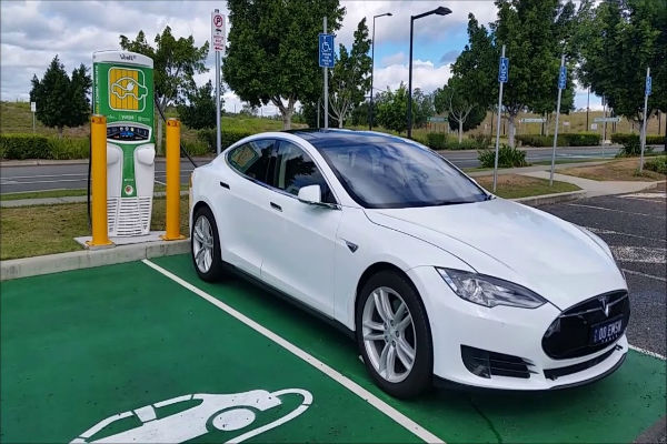 Could electric cars cause parking problems?