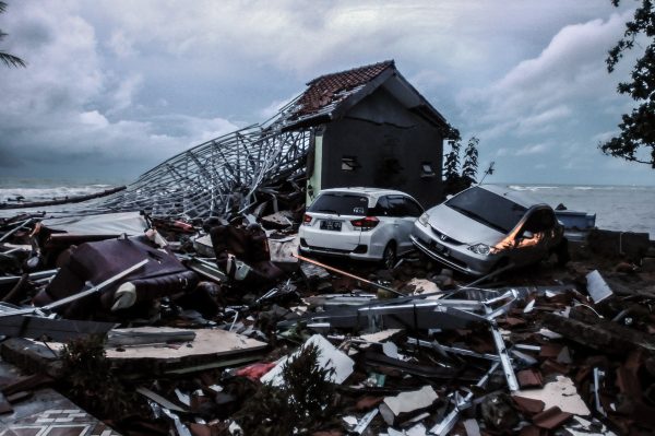 Article image for At least 280 dead after tsunami hits Indonesia without warning