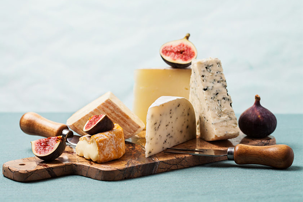 Your guide to the ultimate summer cheeseboard