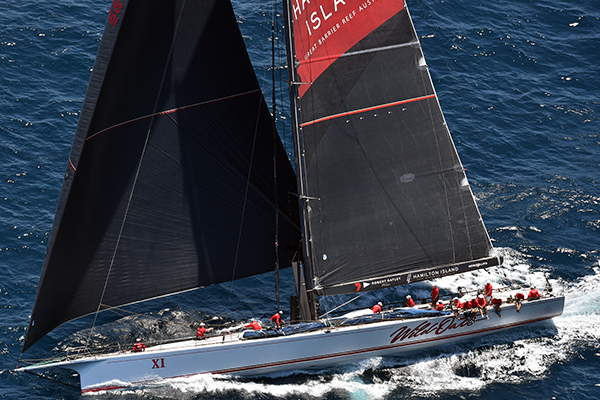 Article image for Sydney to Hobart crews pause to remember those lost in 1998 tragedy