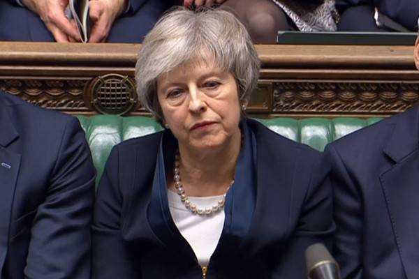 Latest: Theresa May narrowly survives no-confidence vote