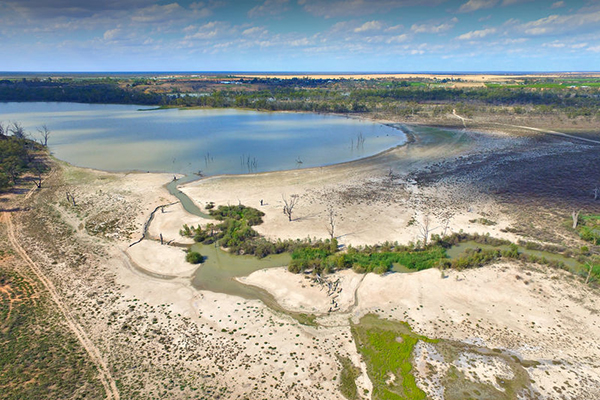 Article image for Farmer’s desperate plea for access to Murray-Darling water allocations