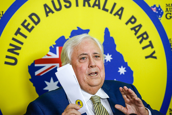 Article image for Former WA premier warns against preference deals with Clive Palmer
