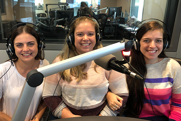 Ray Hadley tears up in emotional interview with young women who carry MND gene