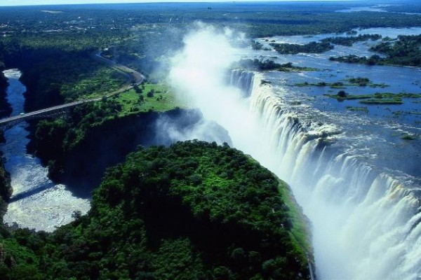 Zimbabwe emerges from troubled past to be top travel tip