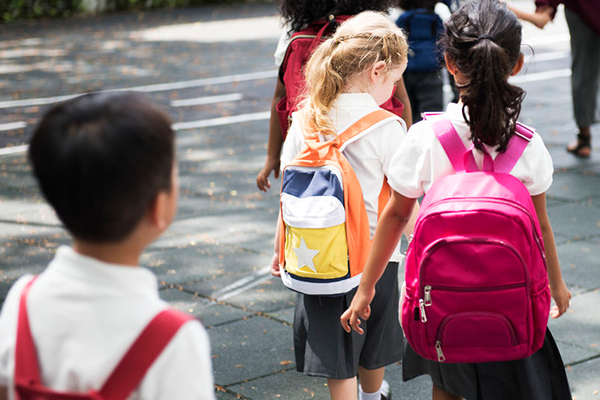 Study finds kids who start school later outperform younger classmates