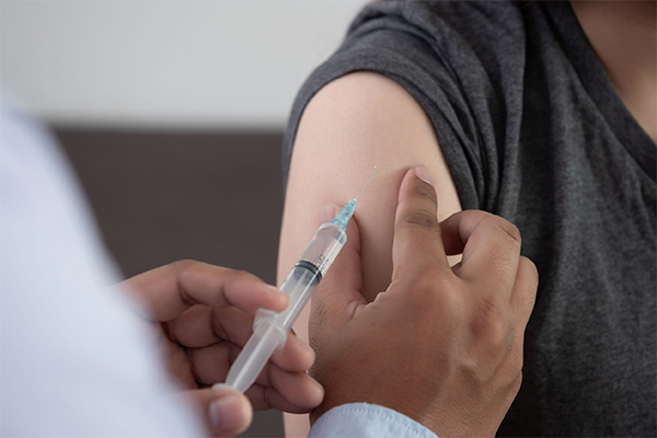 Article image for Australians urged to get the flu shot earlier this year