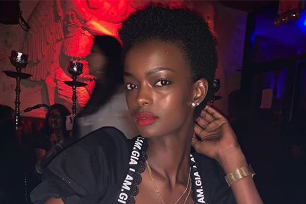 Article image for Australian model who called flight attendant ‘white trash’ sentenced