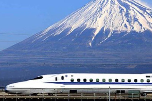 Japan, a paradise for ferroequinologists