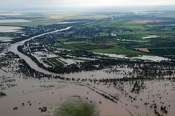 Article image for Queensland flood victims win class action over dam mismanagement