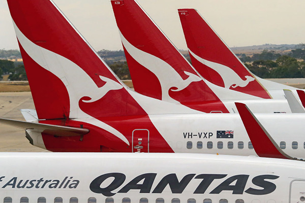 Article image for Qantas executive blames flight delays on climate change