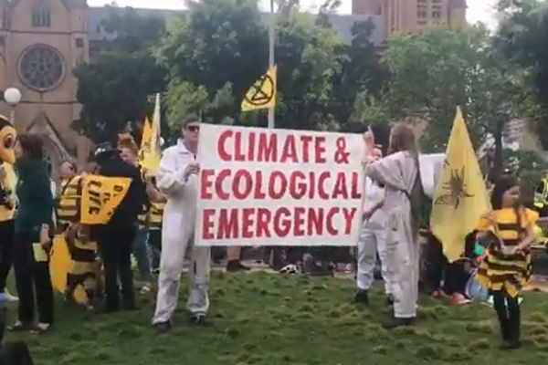 Article image for Extinction Rebellion’s latest ‘un-Australian’ protest targeting politicians