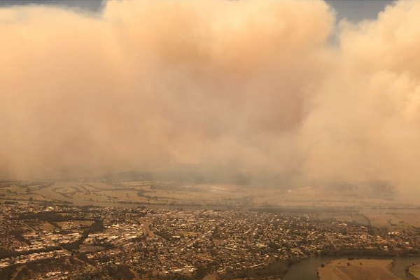 Article image for QLD bushfires: Brisbane warned as conditions expected to worsen