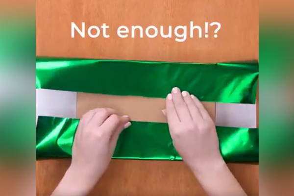 Article image for WATCH | Christmas gift-wrapping hack goes viral