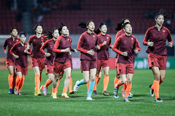 Medical expert ‘would be happy’ to stay in same hotel as quarantined Chinese soccer team