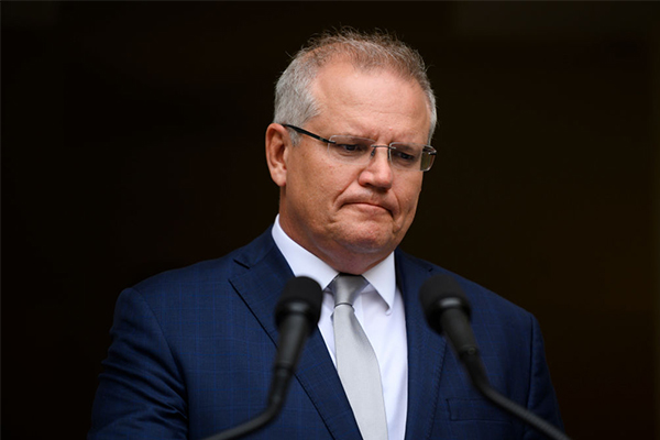 Article image for Scott Morrison’s approval ratings tumble amid bushfire backlash