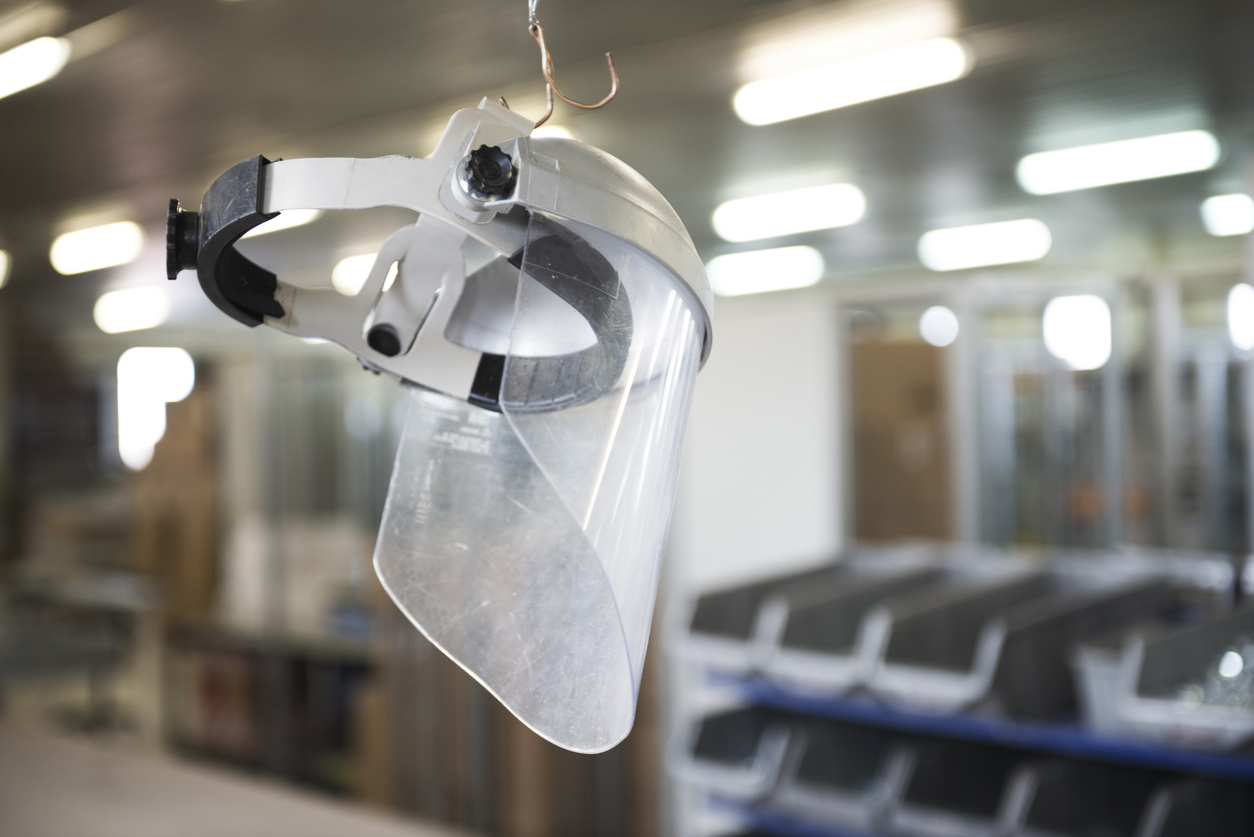 EXCLUSIVE ICU nurses buying face shields at Bunnings 4BC