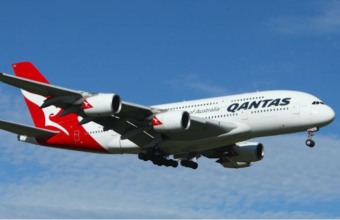 Article image for Qantas lands record-breaking flight in the Top End 