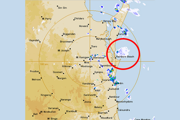 Article image for BOM rain radar ‘bombs’ Rainbow Beach weather