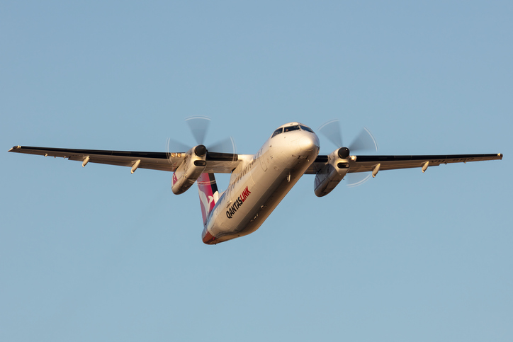 Article image for Qantas plane makes emergency landing at Brisbane Airport