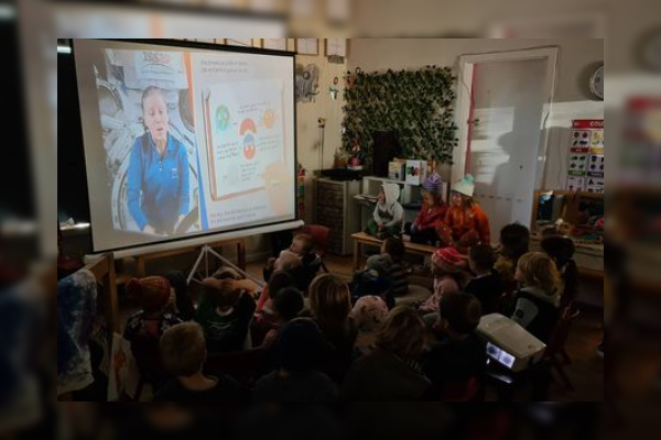 Article image for Simultaneous story time takes flight