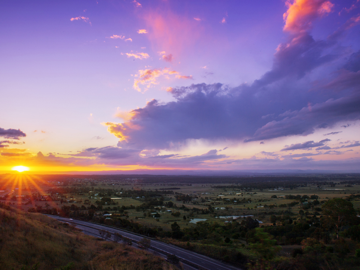 Thousands land in Queensland to fill Lockyer Valley worker shortage