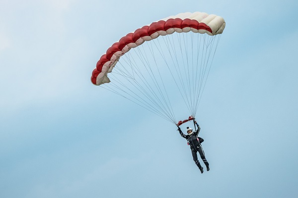 Article image for British solider crashes into suburban kitchen after parachute fails to open