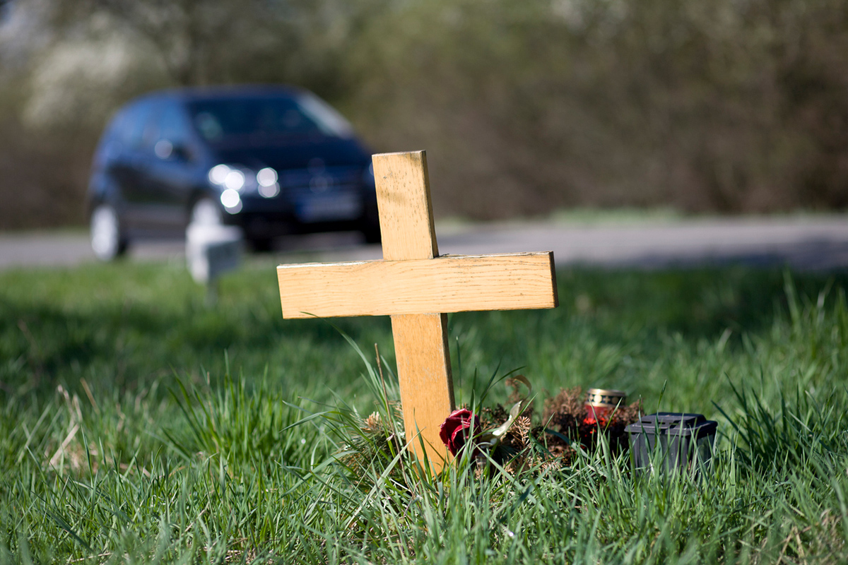 Article image for ‘Is that really worth it?’: QFES officer’s stark message to drivers 