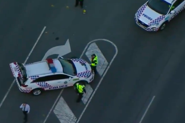 Article image for Police search for driver over alleged hit-and-run at Browns Plains