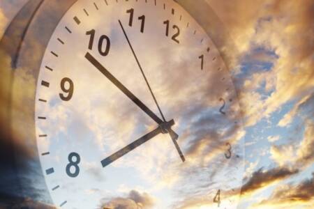 Should all states adopt Daylight Saving Time?