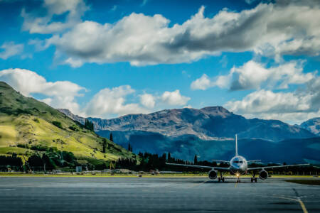 No jab, no fly: New Zealand tightens international border