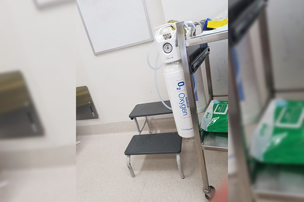 oxygen tank in Nathan Chelliar's ICU room