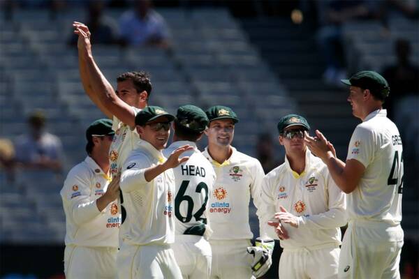Article image for Australia retain the Ashes after Scott Boland claims 6-7