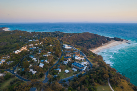 Overflowing accommodation forces Stradbroke business closed for Christmas