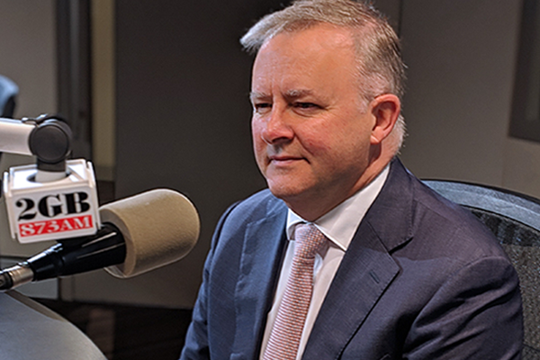Article image for Labor rules out ‘nonsense’ claims of alliance with The Greens