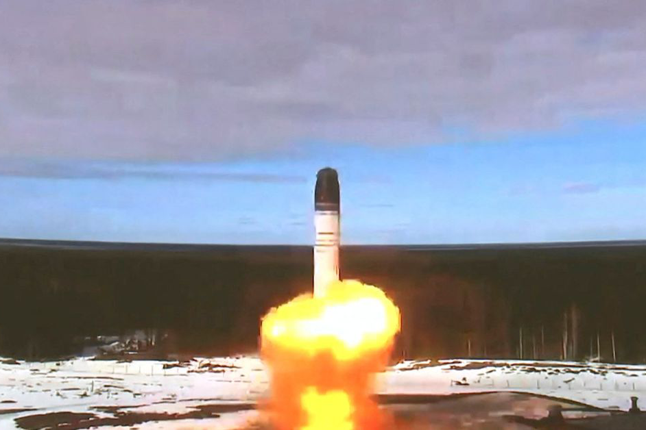 Article image for Russia test-fires ‘Satan 2’ missile in threat to make west ‘think twice’