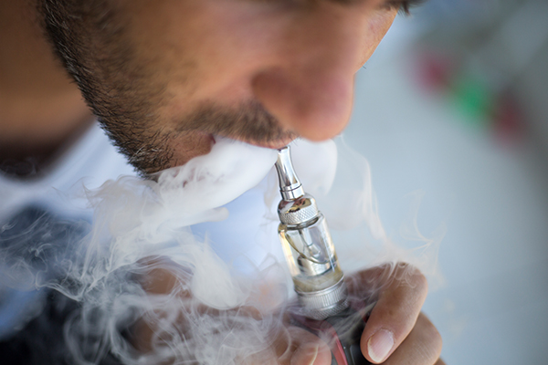 Article image for Health Professor warns younger generations of vaping ‘dangers’